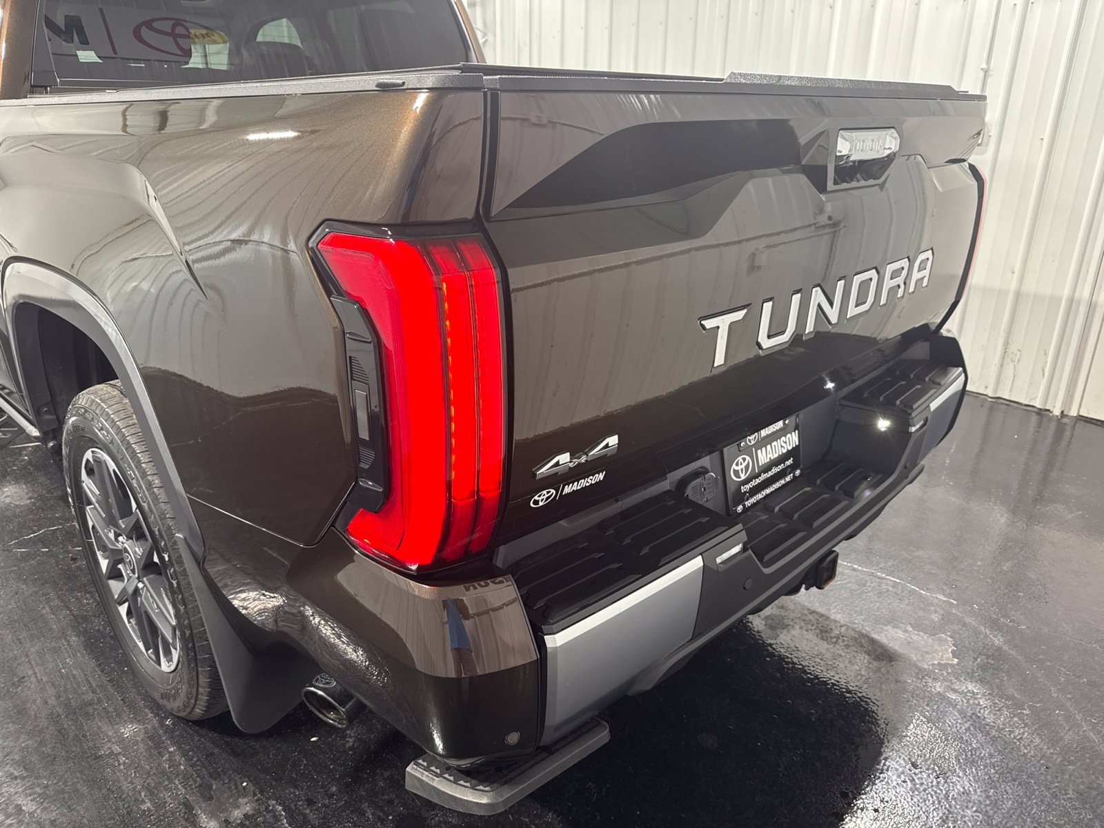 Used 2024 Toyota Tundra Limited w/ Power Package AWD/4WD image 49