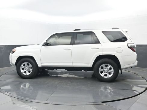 Used 2021 Toyota 4Runner SR5 image 25