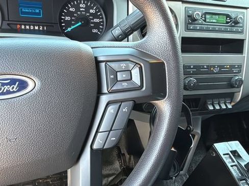 Used 2022 Ford F650 2WD Crew Cab Super Duty image 24