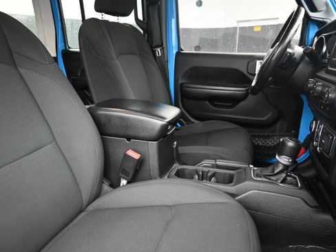 Used 2021 Jeep Wrangler Unlimited Sport AWD/4WD image 26