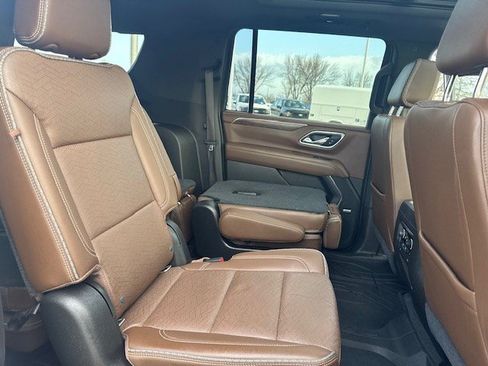 Used 2021 Chevrolet Suburban High Country image 44