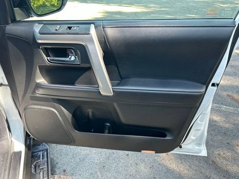 Used 2019 Toyota 4Runner SR5 Premium AWD/4WD image 26
