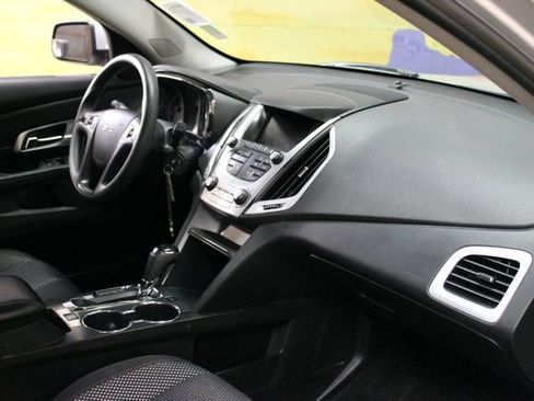 Used 2017 GMC Terrain SLE AWD/4WD image 10