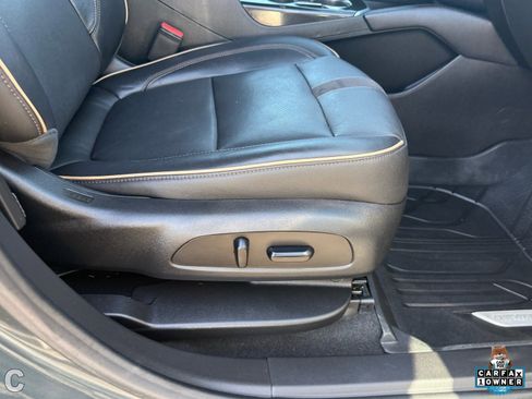 Used 2019 Chevrolet Blazer Premier w/ Sun and Wheels Package image 11