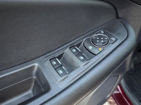 Used 2022 Ford Edge SEL w/ Convenience Package image 18