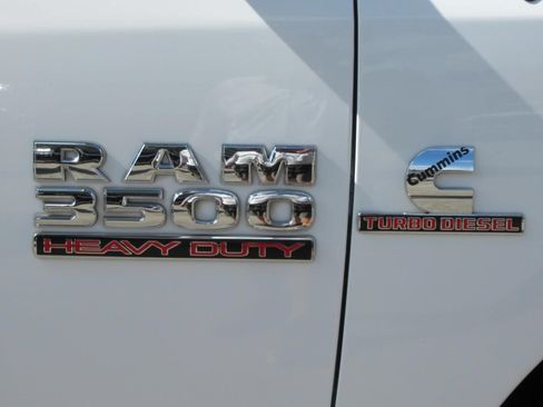 Used 2018 RAM 3500 Tradesman w/ Chrome Appearance Group AWD/4WD image 35