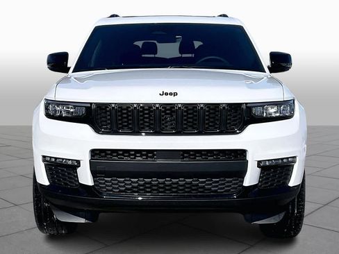 New 2025 Jeep Grand Cherokee L Limited w/ Black Appearance Package image 3