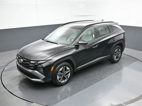 New 2026 Hyundai Tucson SEL FWD image 18