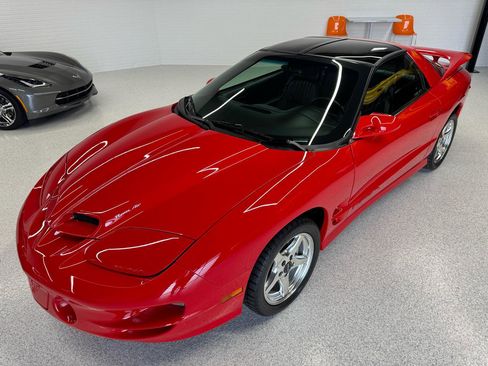 Used 2001 Pontiac Firebird Formula w/ Protection Group RWD image 24