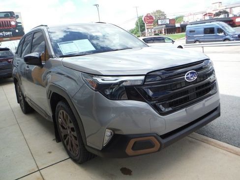 Used 2025 Subaru Forester Sport AWD/4WD image 8