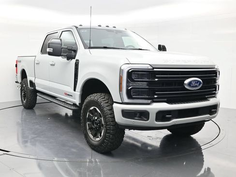 New 2026 Ford F350 Platinum w/ Tremor Off-Road Package AWD/4WD image 3