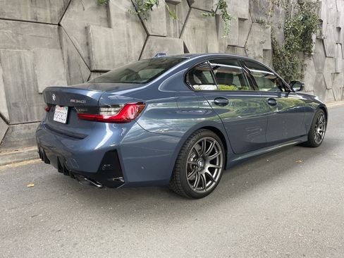 Used 2025 BMW M340i w/ Premium Package RWD image 3