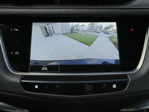 Used 2025 Cadillac XT5 Luxury FWD image 15