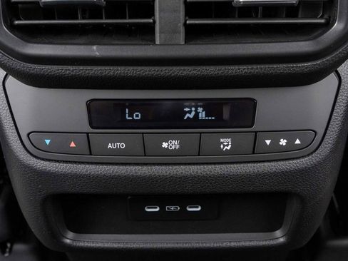 New 2025 Honda Pilot EX-L image 24