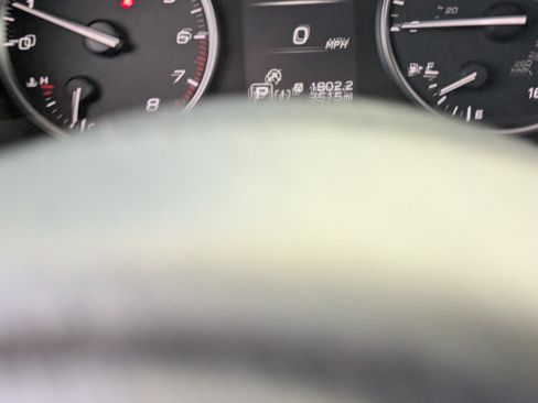 Certified 2025 Subaru Crosstrek 2.5i Limited image 28