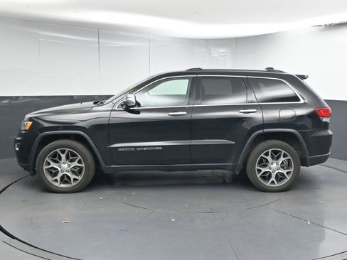 Used 2020 Jeep Grand Cherokee Limited w/ Luxury Group II image 5