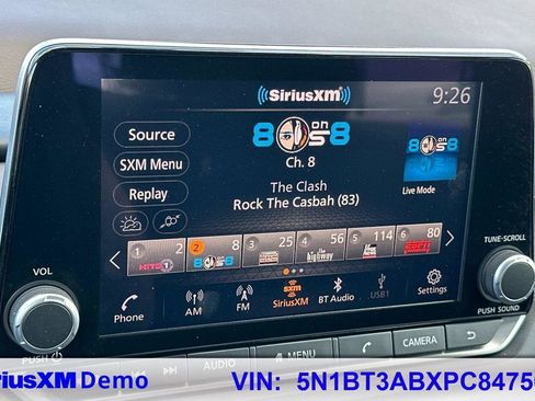 Used 2023 Nissan Rogue S image 31