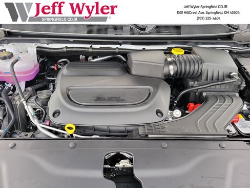 New 2026 Chrysler Pacifica Select w/ S Appearance Package FWD image 17