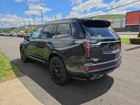 Used 2023 Cadillac XT6 Sport w/ Platinum Package AWD/4WD image 6