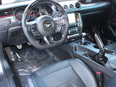 Used 2017 Ford Mustang GT Premium w/ GT Performance Package RWD image 18