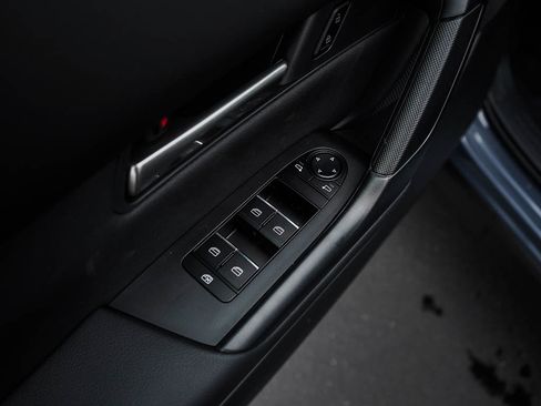 Used 2025 MAZDA CX-50 AWD 2.5 S w/ Premium Package image 19