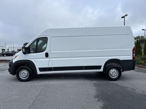 Used 2023 RAM ProMaster 2500 FWD image 7