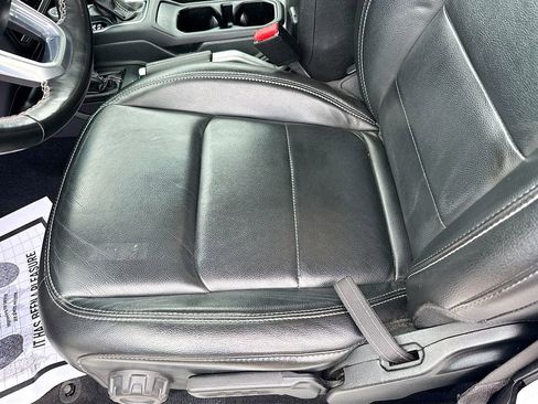 Used 2022 Jeep Wrangler Unlimited Sahara w/ Cold Weather Group image 21