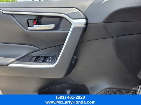 Used 2024 Toyota RAV4 XLE FWD image 28