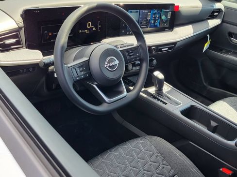 New 2026 Nissan Kicks SV w/ Interior Electronics Package FWD image 5