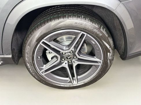 New 2026 Mercedes-Benz GLS 450 4MATIC image 34