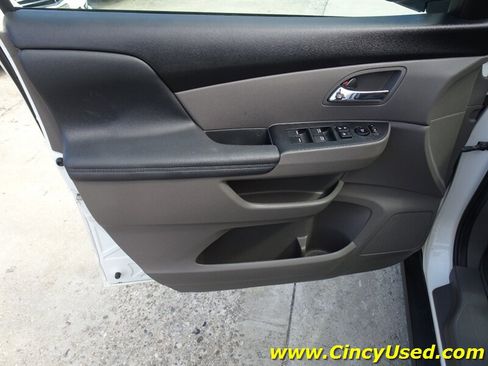 Used 2015 Honda Odyssey EX-L image 27
