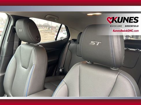 New 2026 Buick Encore GX Sport Touring w/ Advanced Technology Package image 17