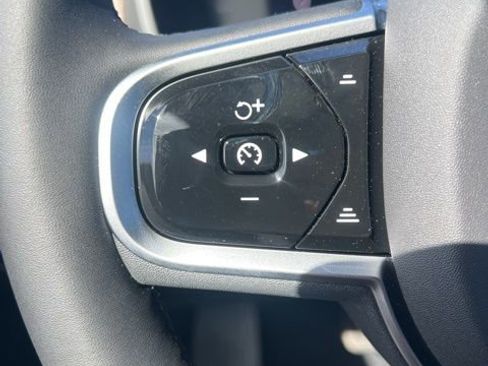 New 2026 Volvo XC90 B6 Plus w/ Protection Package Premier image 11