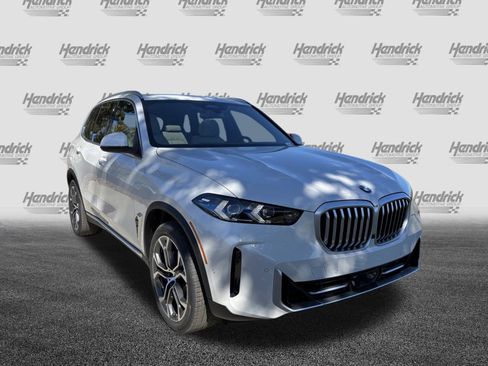 New 2026 BMW X5 sDrive40i w/ Climate Comfort Package image 2