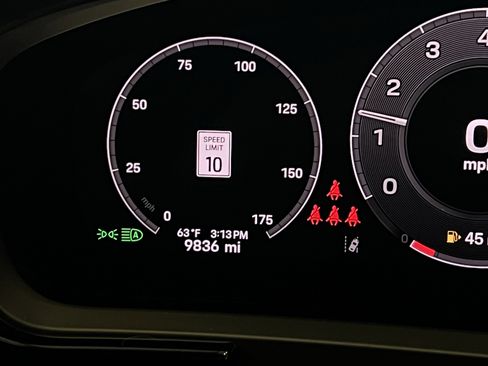 Certified 2025 Porsche Cayenne Coupe image 21