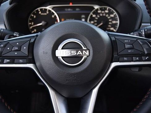 Certified 2025 Nissan Altima 2.5 SR image 18