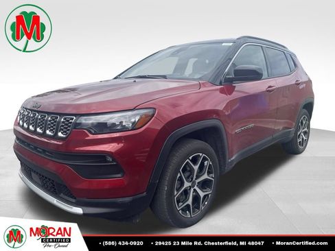 Used 2025 Jeep Compass Limited AWD/4WD image 1