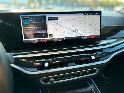 Certified 2024 BMW X7 xDrive40i w/ M Sport Package image 20