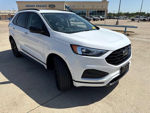 Used 2022 Ford Edge SE w/ Black Appearance Package AWD/4WD image 18