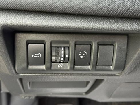 Used 2024 Subaru Outback Premium AWD/4WD image 20