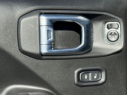 New 2026 Jeep Gladiator Sport image 15