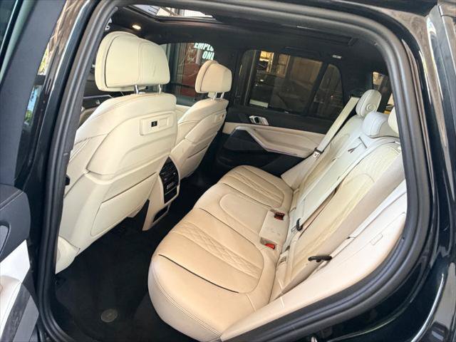 Used 2021 BMW X5 sDrive40i w/ M Sport Package RWD image 21