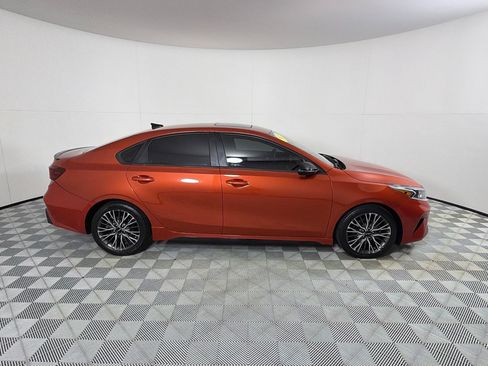 Used 2023 Kia Forte GT-Line w/ GT-Line Premium Package FWD image 4