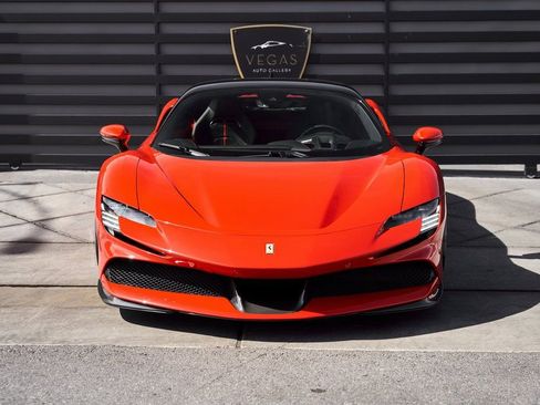 Used 2021 Ferrari SF90 Stradale AWD/4WD image 16