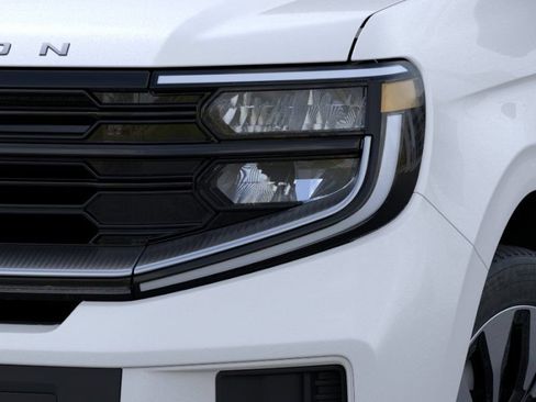 New 2025 Ford Expedition Platinum w/ Platinum Ultimate Package AWD/4WD image 18