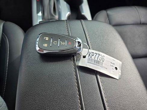 Used 2023 Chevrolet Blazer LT image 25