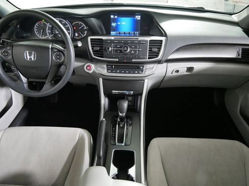 Used 2013 Honda Accord EX image 10