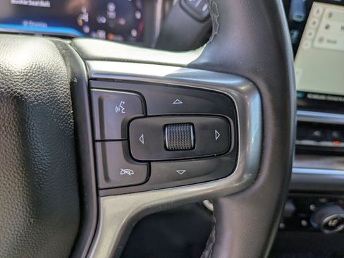 Used 2023 Chevrolet Silverado 1500 LT w/ Z71 Off-Road Package AWD/4WD image 18