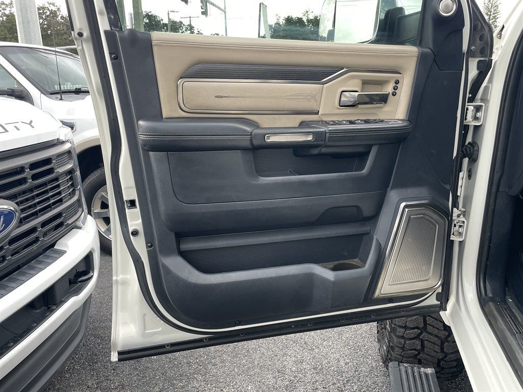 Used 2019 RAM 2500 Limited AWD/4WD image 40