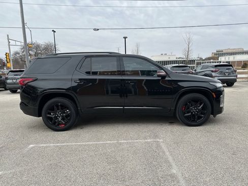 Used 2023 Chevrolet Traverse Premier w/ Redline Edition image 5